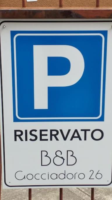 B&B Gocciadoro 26 Nuovo, Climatizzato, Zona Ospedale, Posto Auto เตรนโต ภายนอก รูปภาพ