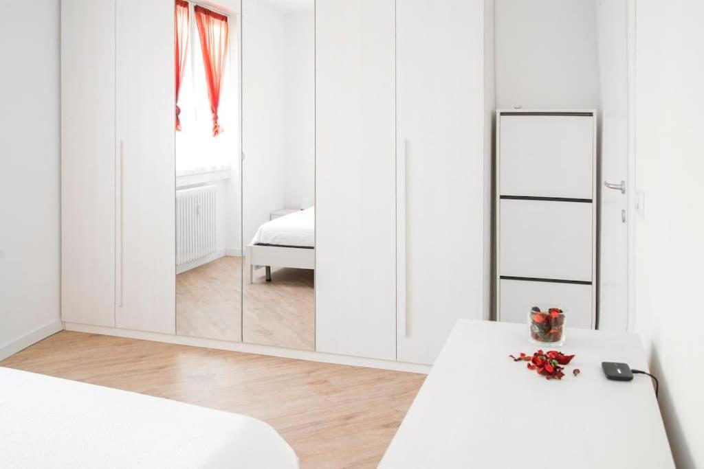 B&B Gocciadoro 26 Nuovo, Climatizzato, Zona Ospedale, Posto Auto เตรนโต ภายนอก รูปภาพ