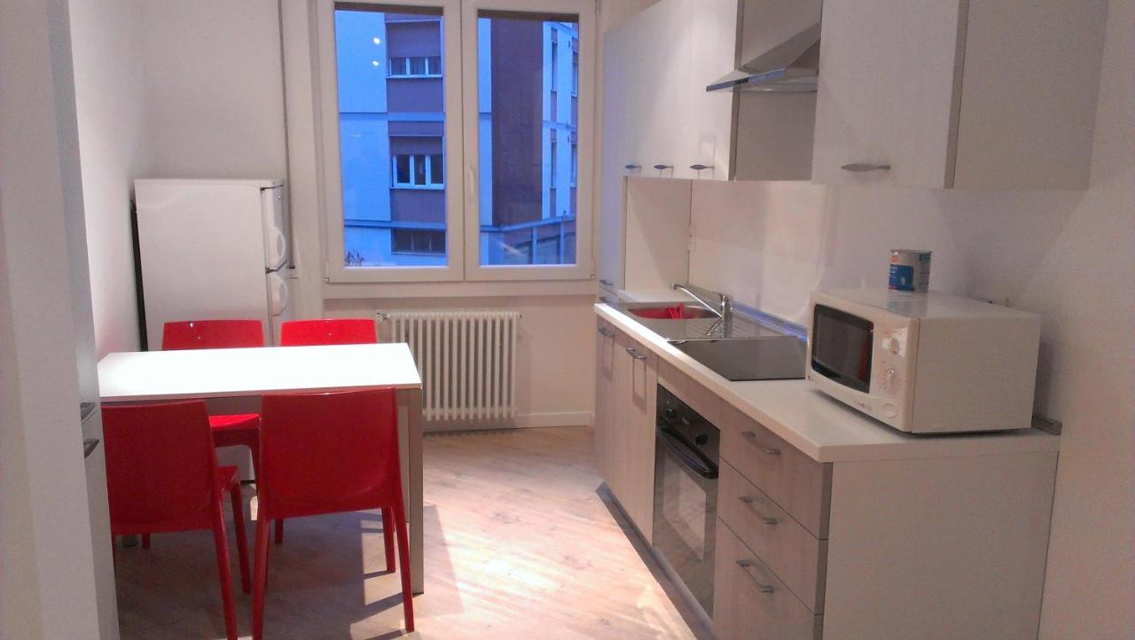 B&B Gocciadoro 26 Nuovo, Climatizzato, Zona Ospedale, Posto Auto เตรนโต ภายนอก รูปภาพ
